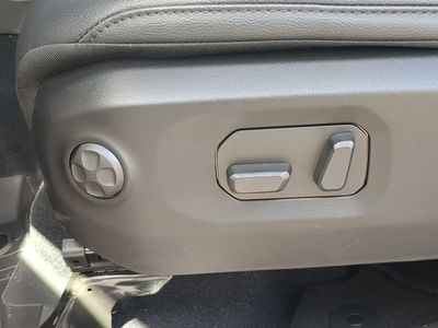 2026 Jeep Gladiator - Photo 21