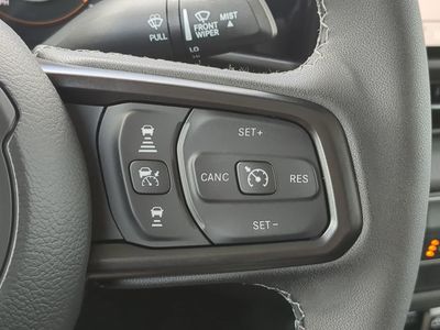 2026 Jeep Gladiator - Photo 28
