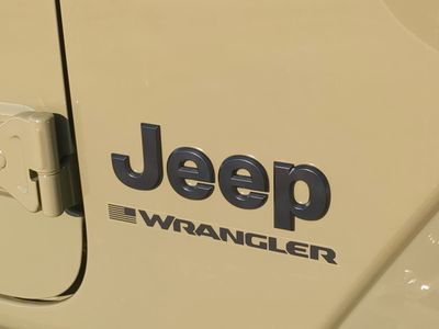 2026 Jeep Wrangler - Photo 13