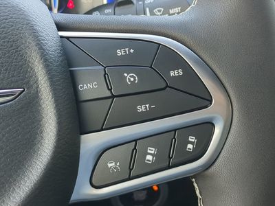2026 Chrysler Pacifica - Photo 36