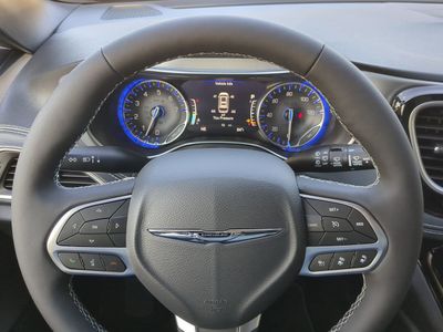 2026 Chrysler Pacifica - Photo 37