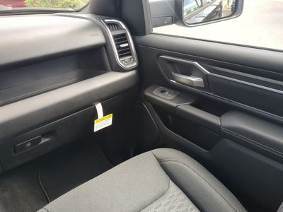 2026 Ram 1500 — photo 18 view
