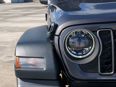 2026 Jeep Wrangler — photo 10 view