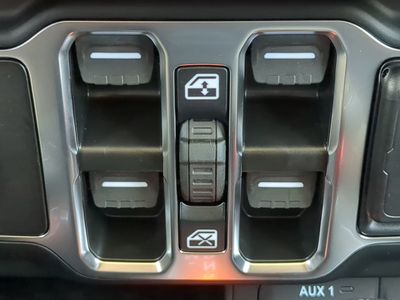 2026 Jeep Wrangler — photo 26 view