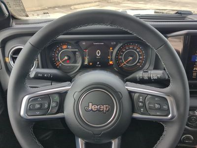 2026 Jeep Wrangler - Photo 32