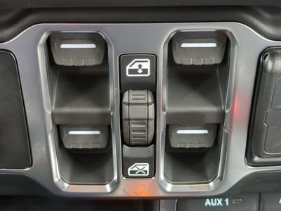 2026 Jeep Wrangler - Photo 29