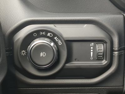 2026 Jeep Wrangler - Photo 28