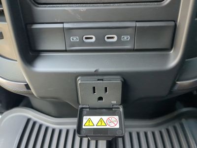 2026 Ram 2500 — photo 16 view