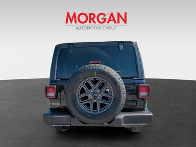 2026 Jeep Wrangler - Photo 6