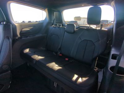 2026 Chrysler Pacifica - Photo 16