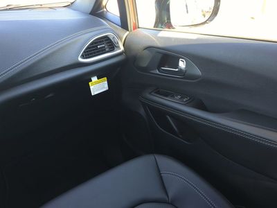 2026 Chrysler Pacifica - Photo 21