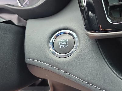 2023 Toyota Highlander - Photo 28