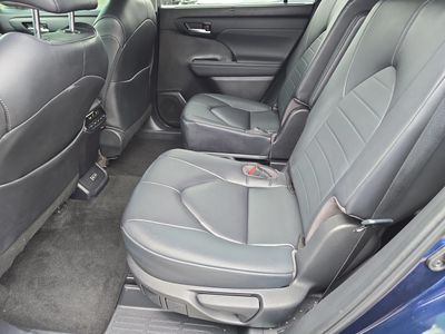 2023 Toyota Highlander - Photo 17