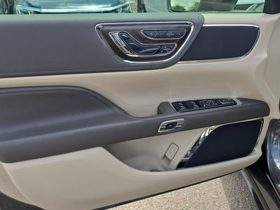 2019 Lincoln Continental - Photo 18