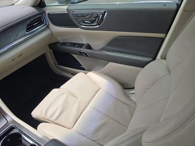 2019 Lincoln Continental - Photo 16