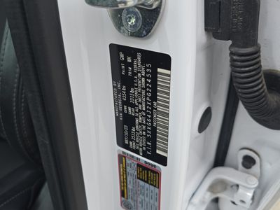 2023 Kia K5 - Photo 32