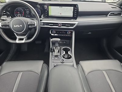 2023 Kia K5 - Photo 14