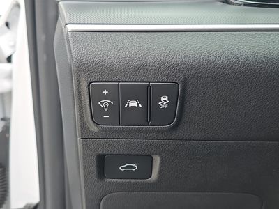 2023 Kia K5 - Photo 27