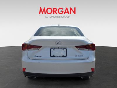 2018 Lexus IS - Photo 7