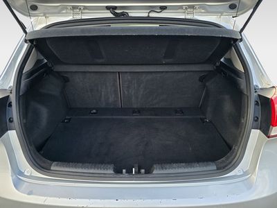 2016 Kia Forte 5-Door — photo 9 view