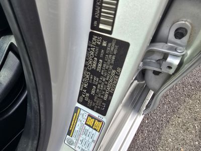 2016 Kia Forte 5-Door — photo 32 view