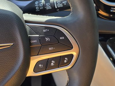 2024 Chrysler Pacifica - Photo 32