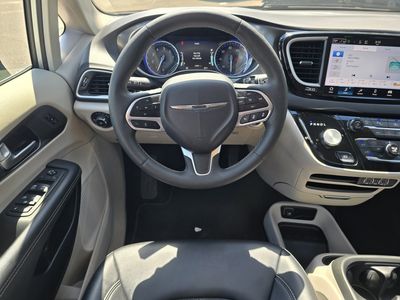 2024 Chrysler Pacifica - Photo 14