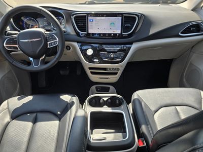 2024 Chrysler Pacifica - Photo 13