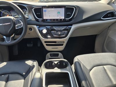 2024 Chrysler Pacifica - Photo 15