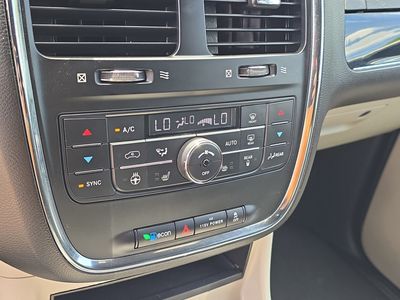 2017 Dodge Grand Caravan - Photo 27