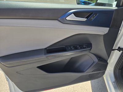 2024 Volkswagen Taos - Photo 17