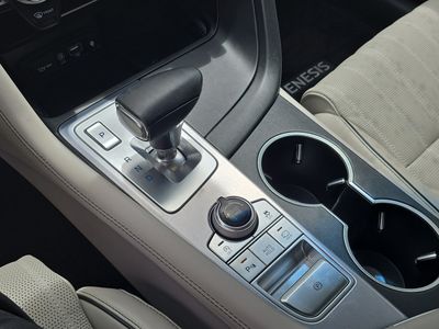 2021 Genesis G70 - Photo 27