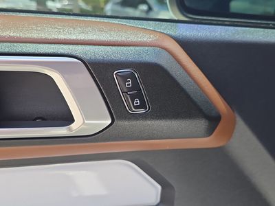 2023 Ford Bronco - Photo 15