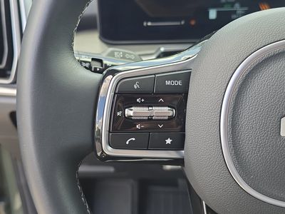 2025 Kia Sorento - Photo 30