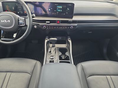 2025 Kia Sorento - Photo 15