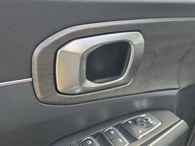 2025 Kia Sorento - Photo 19