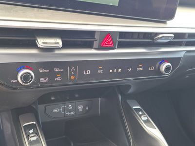 2025 Kia Sorento - Photo 26