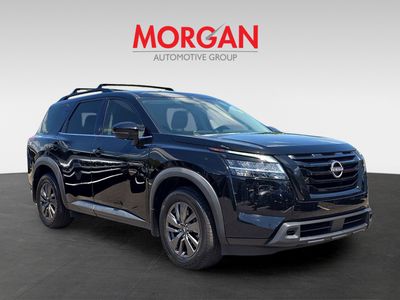 2022 Nissan Pathfinder - Photo 2