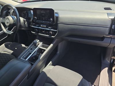 2022 Nissan Pathfinder - Photo 12