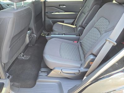2022 Nissan Pathfinder - Photo 17
