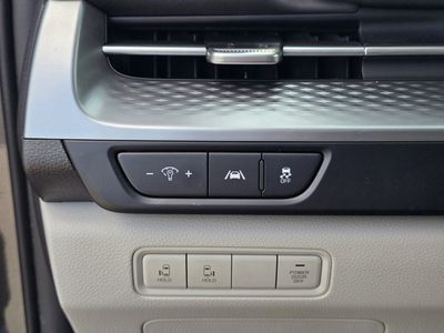 2024 Kia Carnival - Photo 28