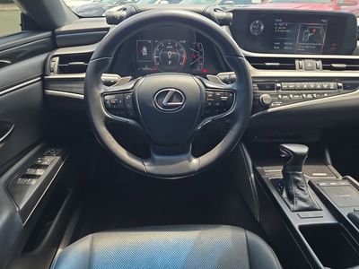 2021 Lexus ES - Photo 13