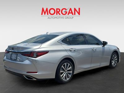 2021 Lexus ES - Photo 8