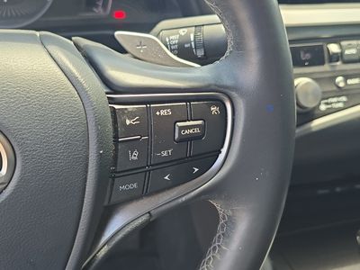 2021 Lexus ES - Photo 32