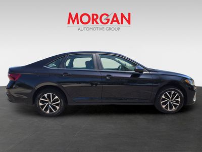 2025 Volkswagen Jetta - Photo 9