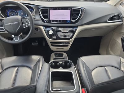 2023 Chrysler Pacifica - Photo 13