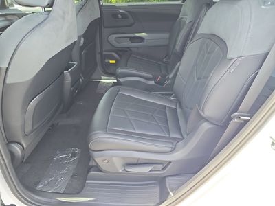 2027 Kia Telluride Hybrid - Photo 17