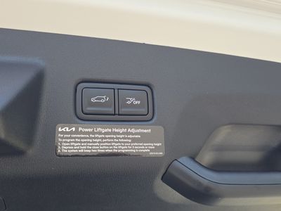 2027 Kia Telluride Hybrid - Photo 11