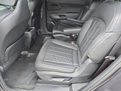 2027 Kia Telluride - Photo 17