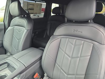 2027 Kia Telluride - Photo 22